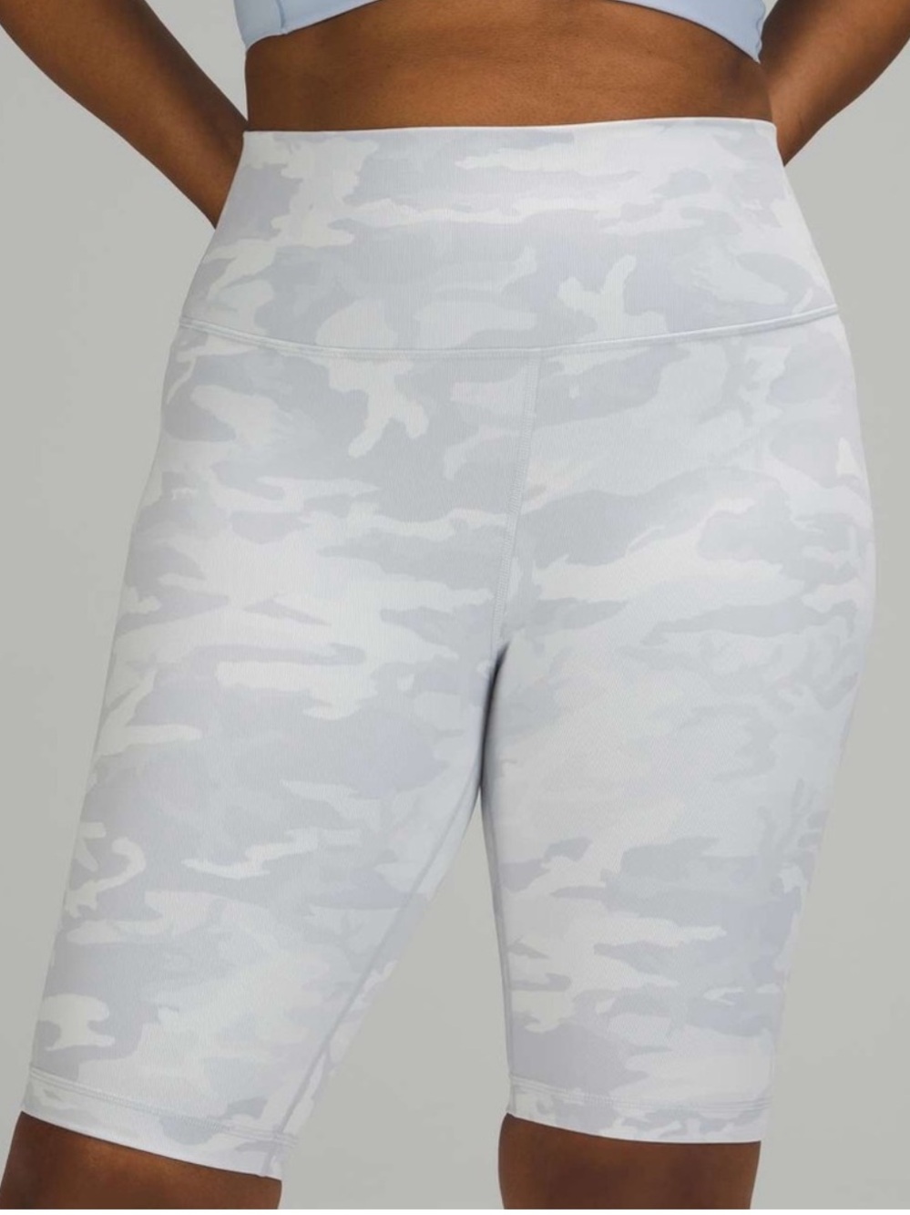 Lululemon Wunder Under Short 10" *Ribbed
Incognito Camo Jacquard Alpine White